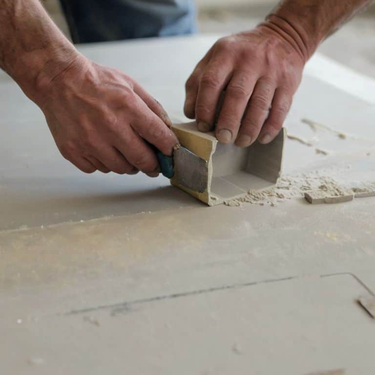 How to fix drywall seams
